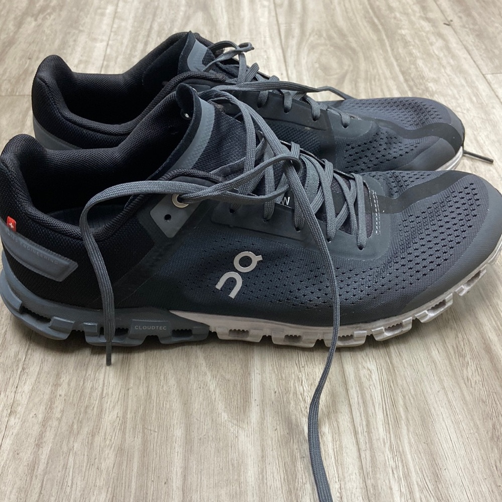 On Cloudflow 3.0 - Men’s size 10 US